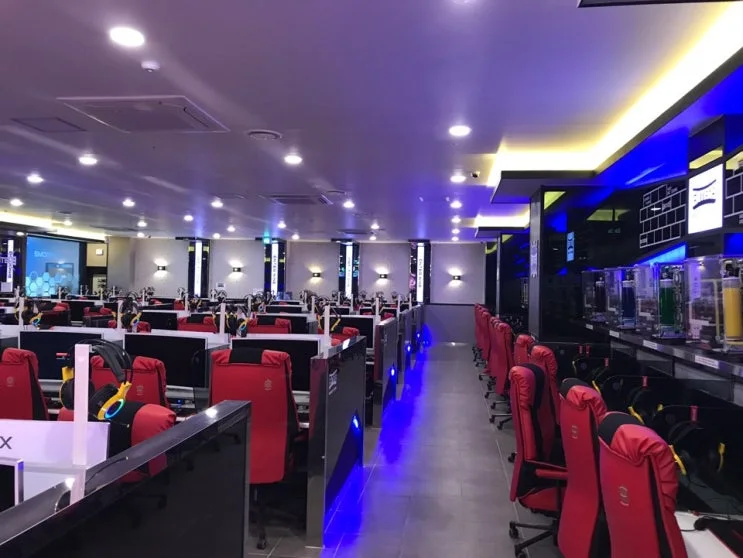 충남 공주 00피시방