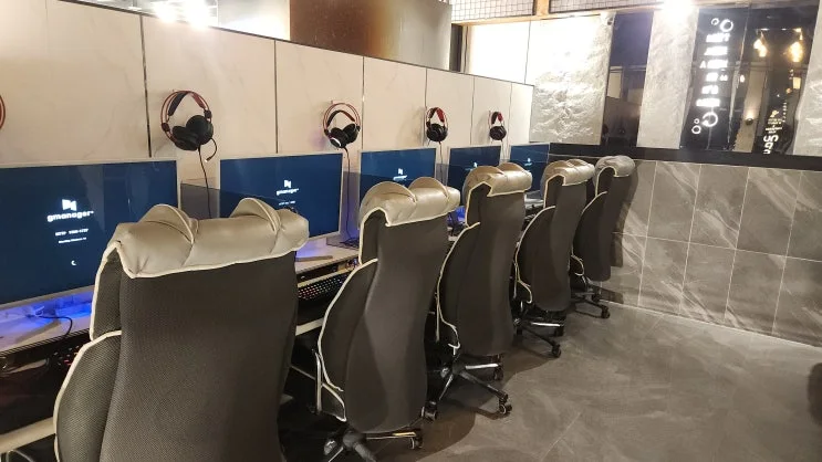 부산 동구 00피시방